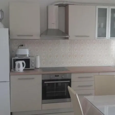 Nehaj Апартаменты Каштела